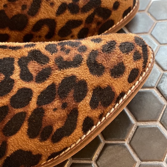 ARider Girl women’s leather leopard print booties with wood stacked heel - Picture 7 of 7